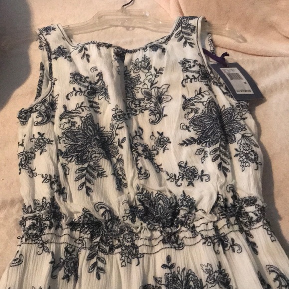 Adorable summer dress, new with tags! - Picture 5 of 6